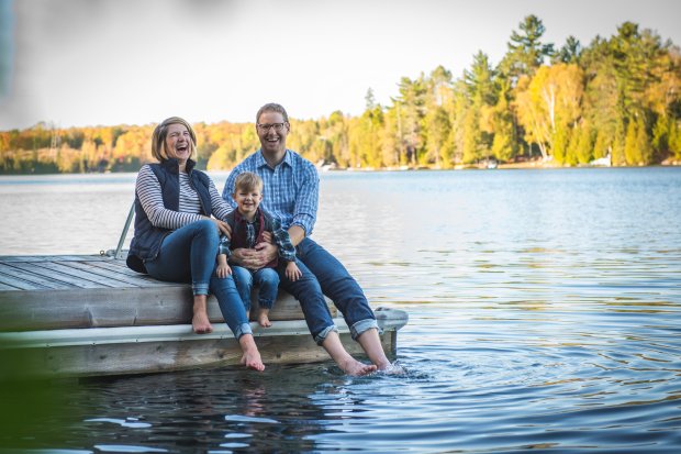 View More: http://eartoearphotography.pass.us/melissa-huggett-family